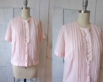 50s Pink Nylon Blouse - Lace - Pearl Buttons - Tucks - Short Sleeves - Pale Pink - Union Made - Large Blouse - top