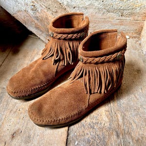 Minnetonka Boots - Etsy display picture 1