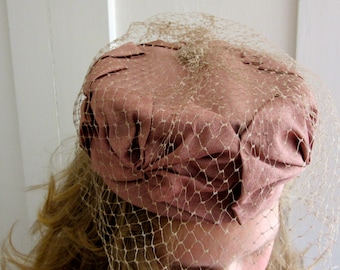 60s Vintage Pillbox Hat - Folded Taffeta Fabric - Bows - Net Veil - Wedding - Brownhat