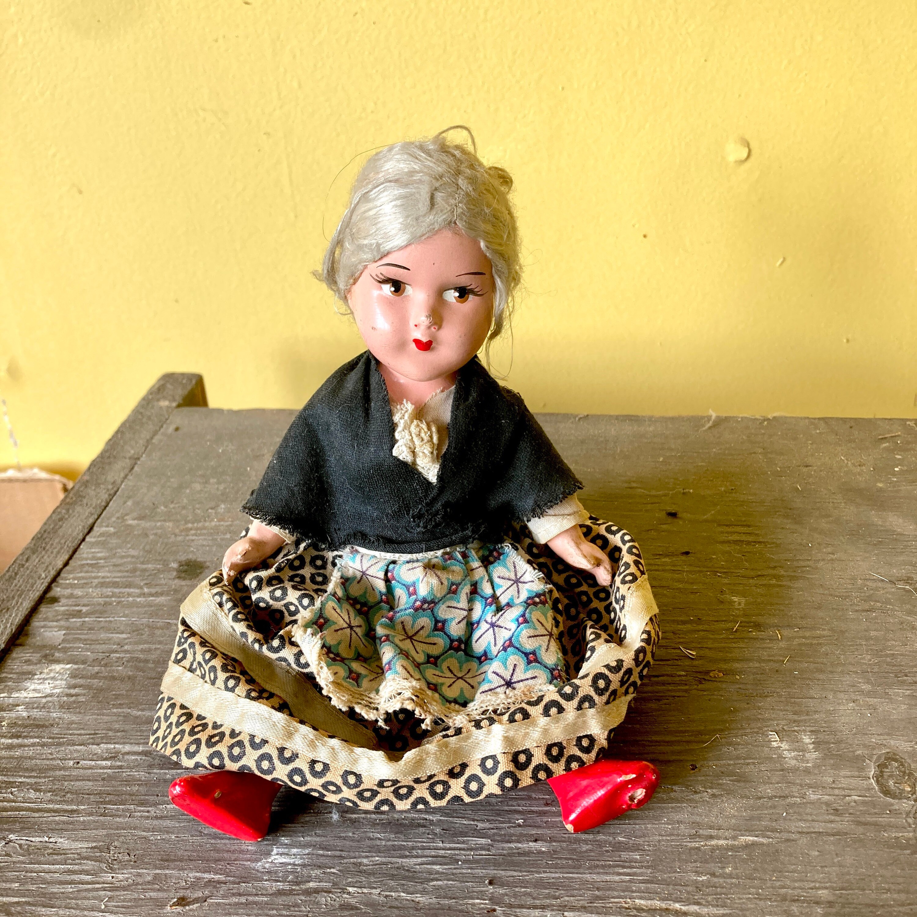 洋書　イタリア語　赤ちゃんと動物　サーニットドール作り方 小さな陶器人形 おばあちゃん人形 1900年代 1920年代 塗装された顔