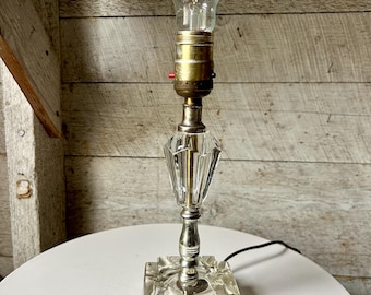 40s Clear cut glass table lamp - boudoir lamp - faceted glass - crystal lamp - small table lamp