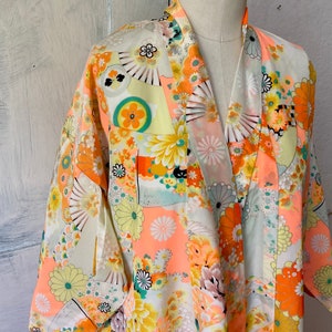 Kimono yellow orange robe polyester Asian robe belt floral print one size lingerie image 8