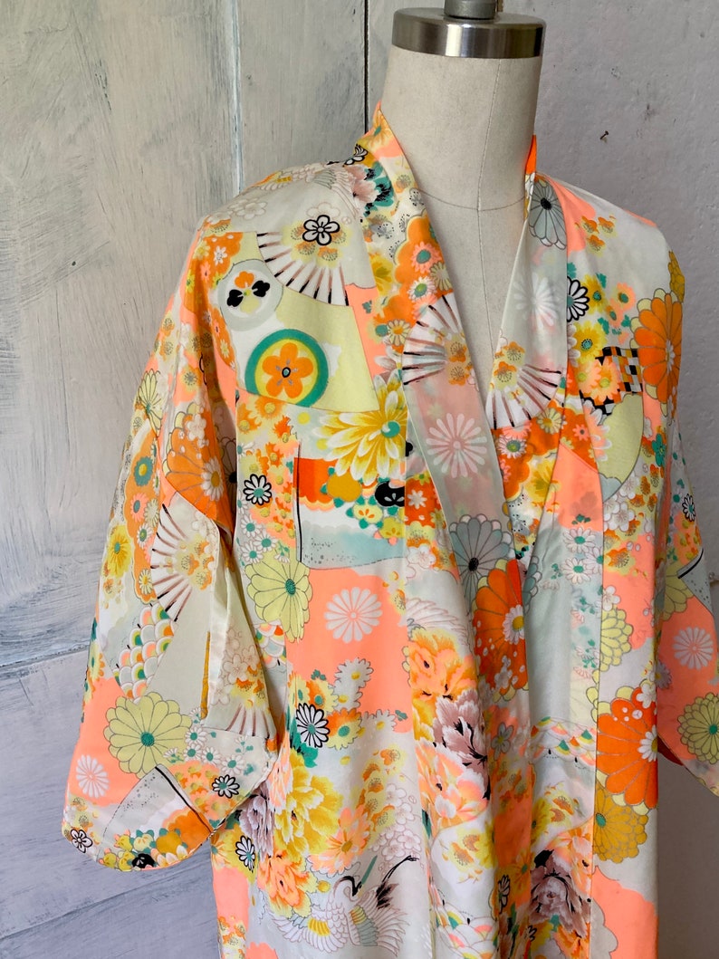 Kimono yellow orange robe polyester Asian robe belt floral print one size lingerie image 8