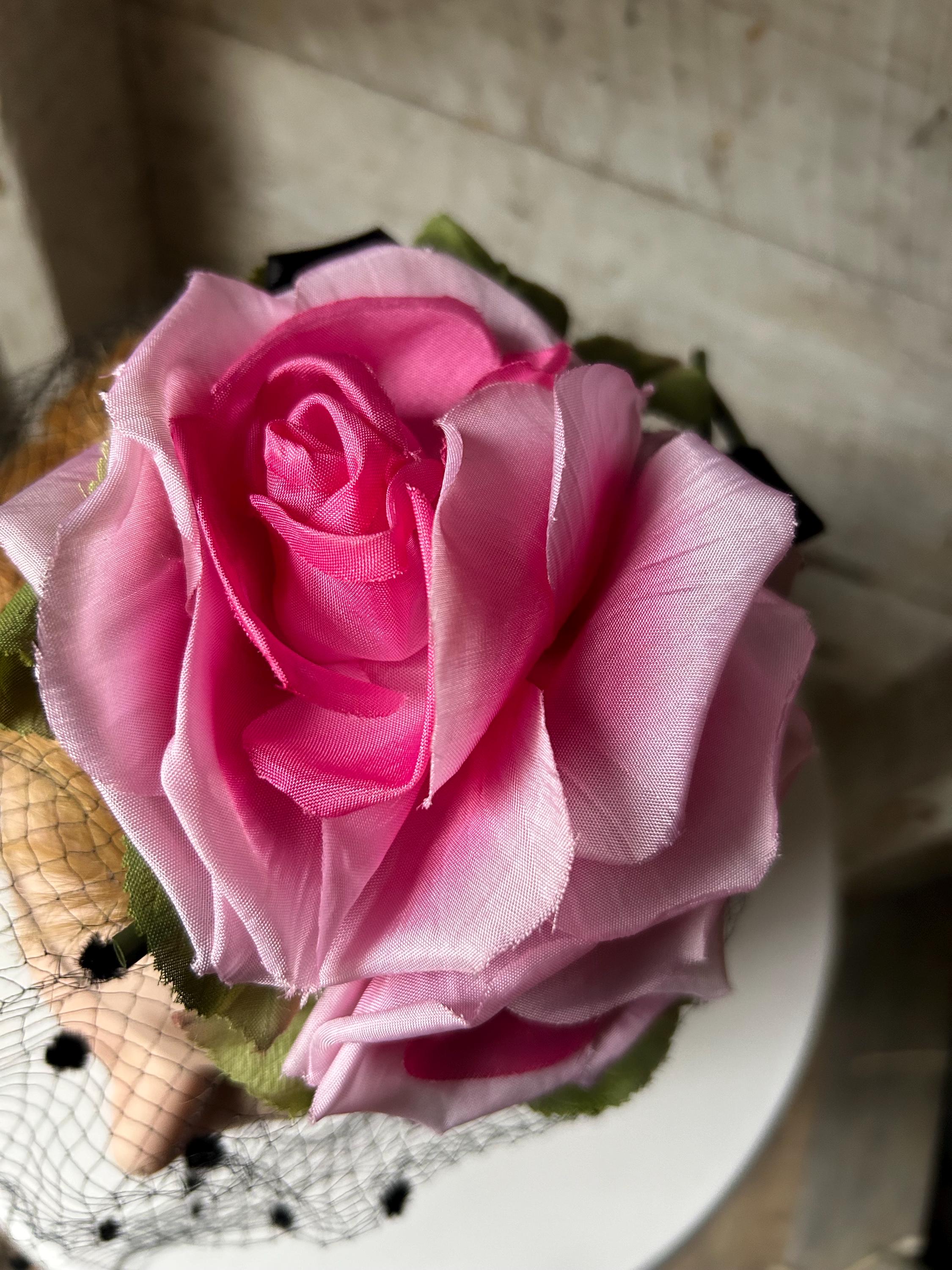 50s Pink Rose Fascinator Hat - Flowers and Leaves Black Net 