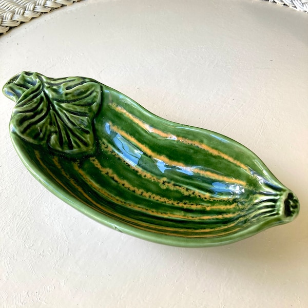 Olfaire Portugal Majolica  Zucchini Dish ceramic green yellow trinket dish P880