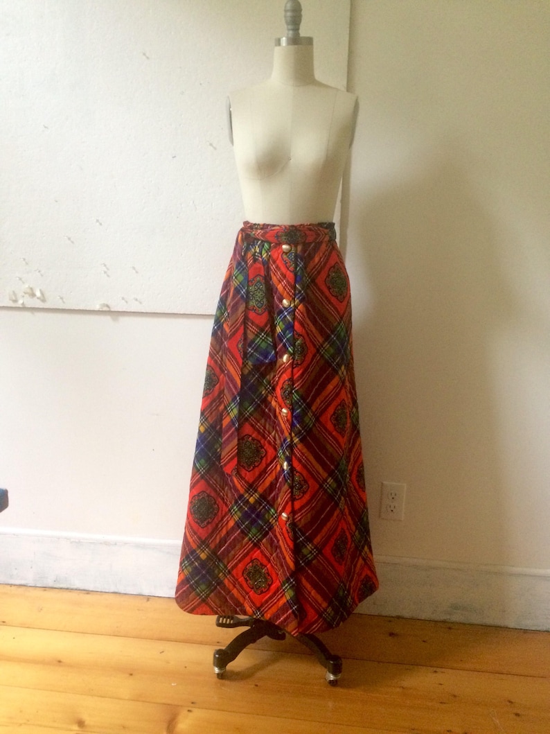 Dome Buttons Colorful Loungewear by Danville Quilted Maxi Skirt 70s Long Skirt