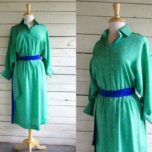 70s Schrader Green Polyester Dress Print Sash Belt Side pockets Dolman Sleeves - Elastic Waist - Button Front - Collar