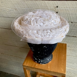 60s White formal straw hat textured veil bow wedding grosgrain ribbon Mr. Paul