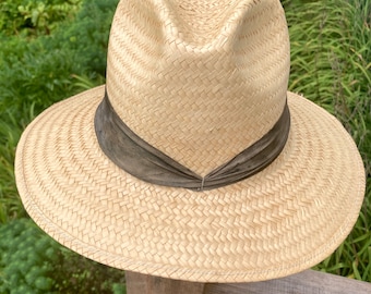Straw hat Panama hat fedora