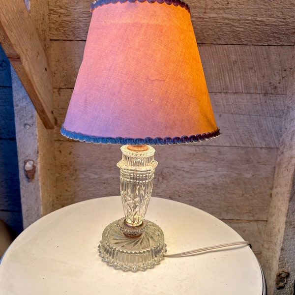 40s glass boudoir table lamp - small lamp floral design - crystal lamp