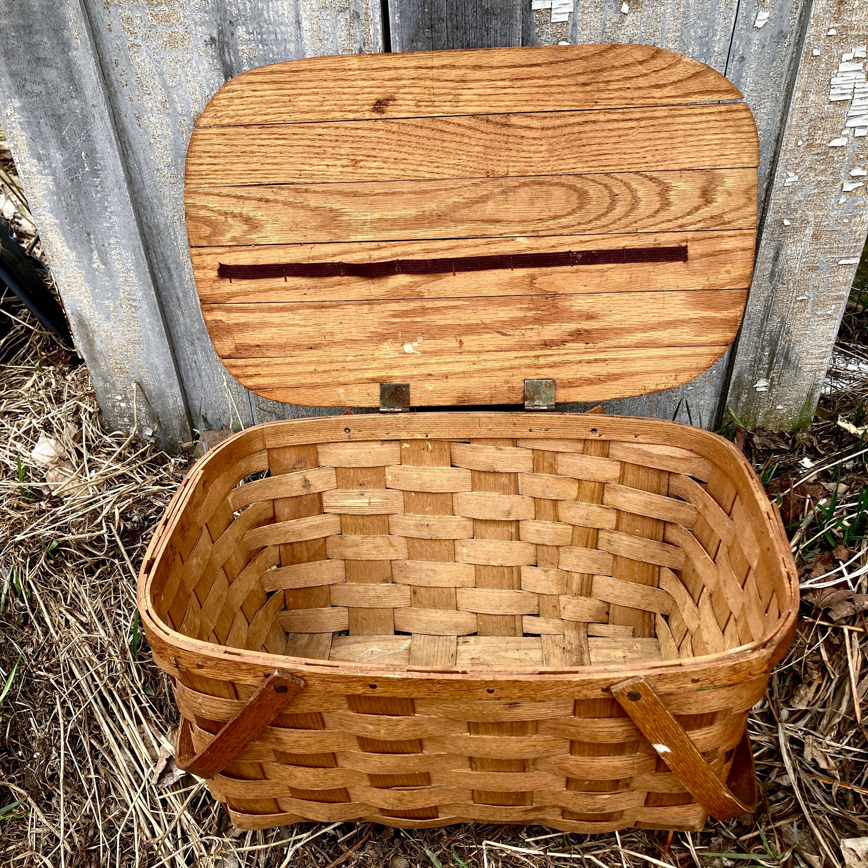 Picnic Basket Split Wood With Lid 2 Bent Wood Handles