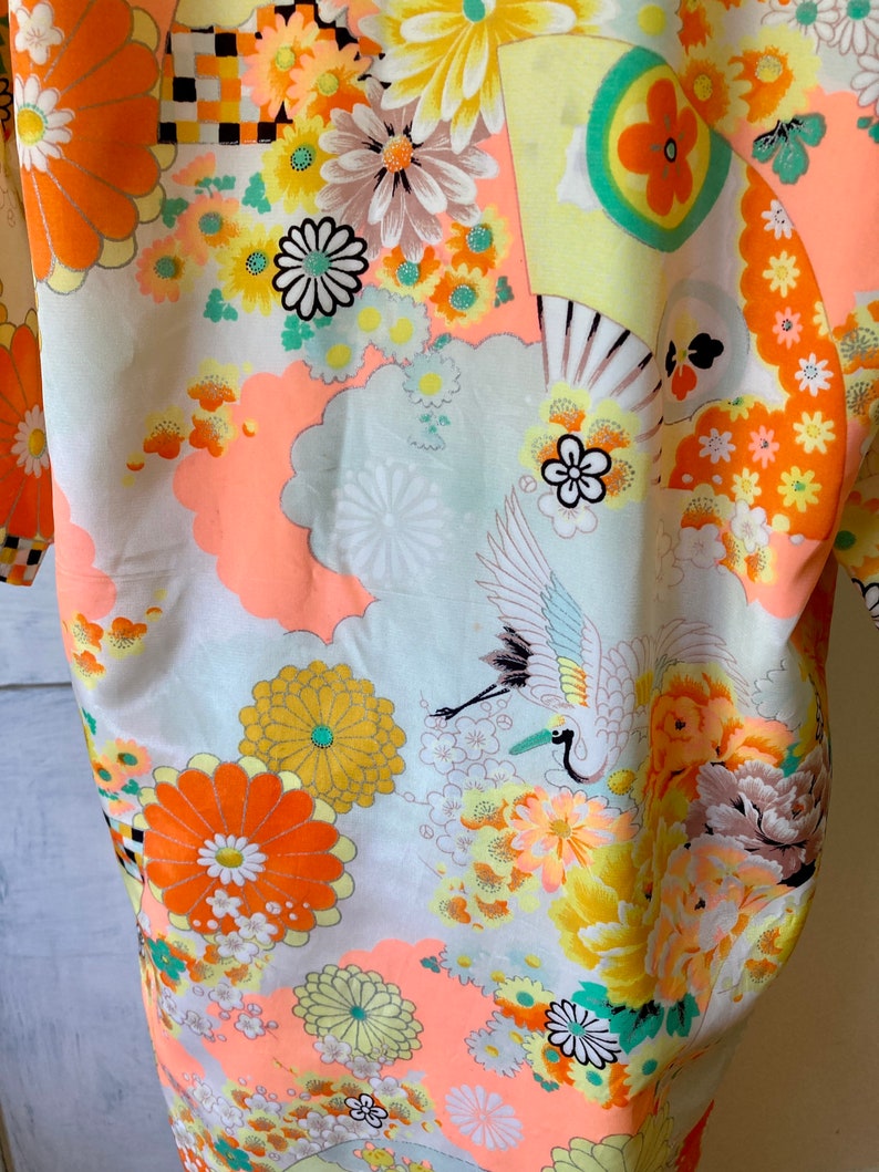 Kimono yellow orange robe polyester Asian robe belt floral print one size lingerie image 7