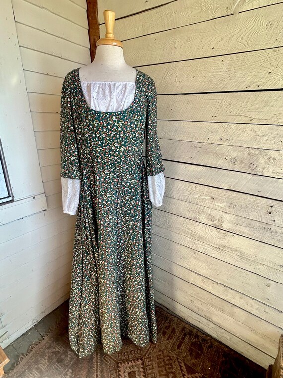 green colonial dress CUSTOM Colonial 18th Century Rococo Dress Gown 1700s outfit embroidered  taffeta main image 1