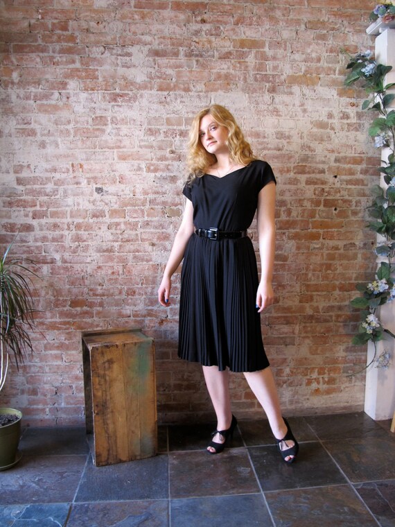 short black pleated dress Mini pleated dress Black / Gray For Women