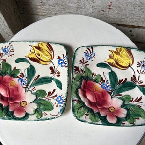 2 floral plates Italy hand painted majolica trinket dish square plates dessert plates