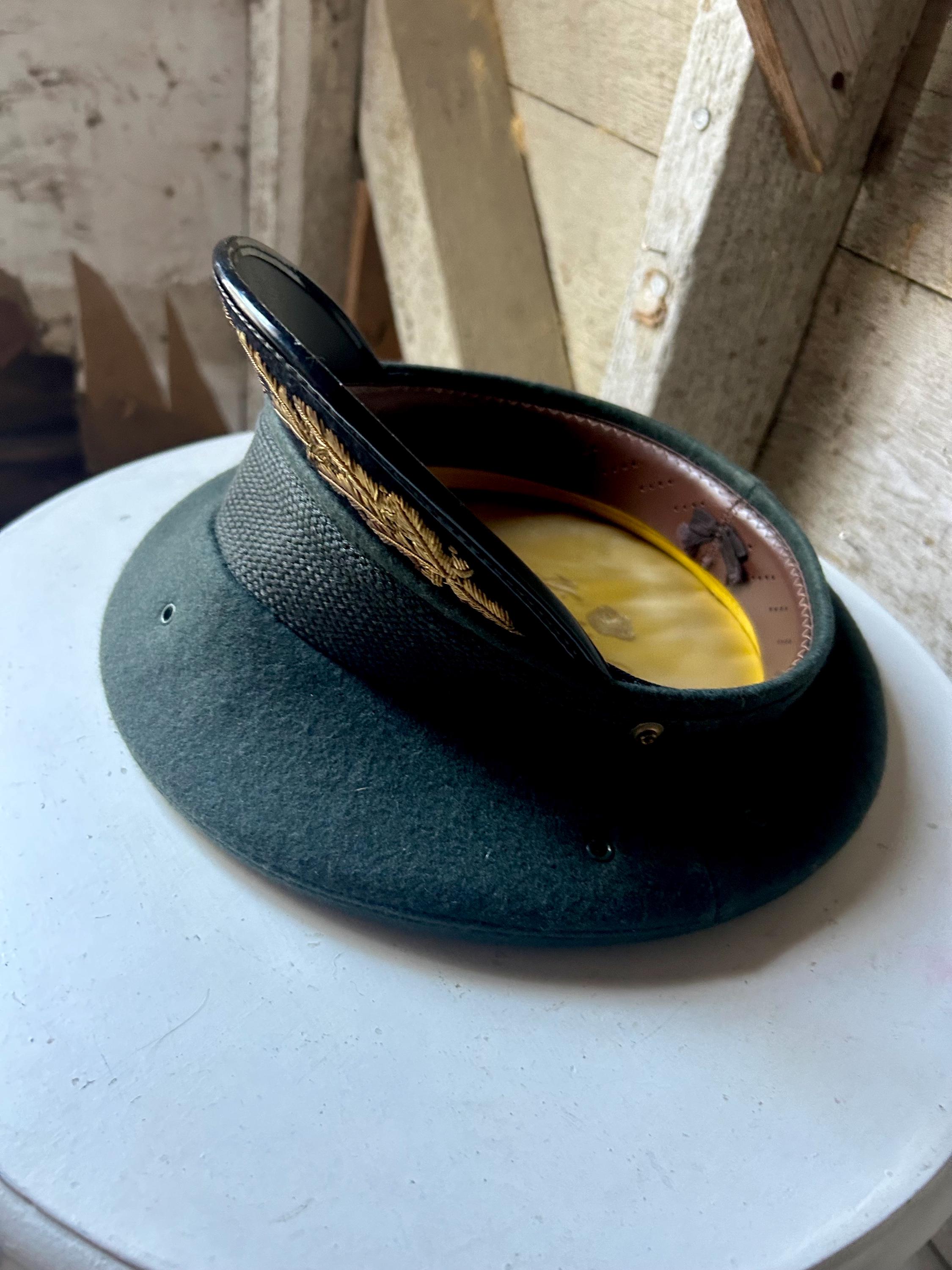 Green Wool Military Dress Uniform Hat Kingform Cap Gold Oak  display picture 3