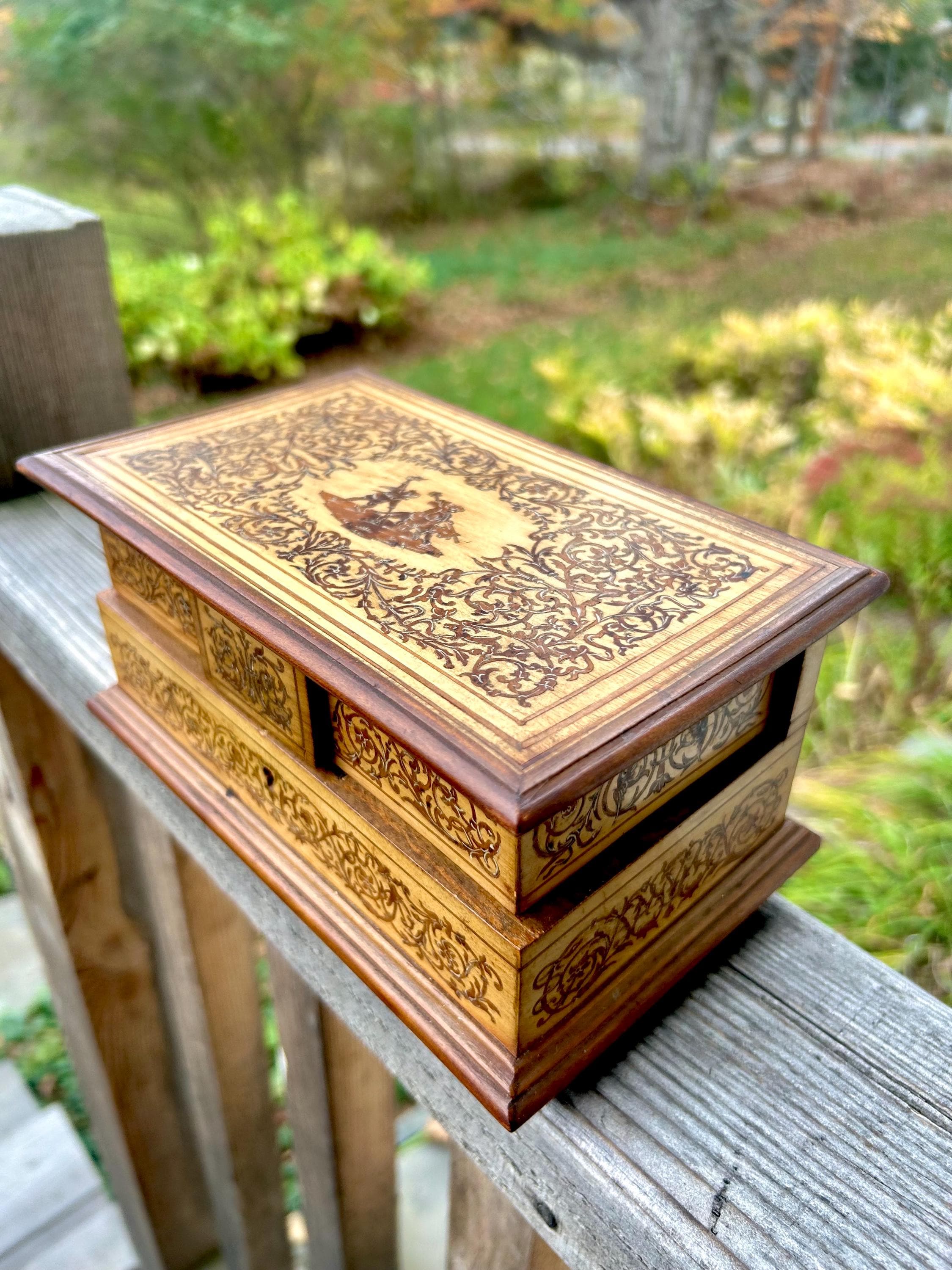 小物入れ 1974s Levi's Pub Mirror Jewelry Box Antique Inlay Wood Jewelry Box - Mirror - Trinket Box Ornate