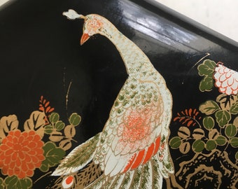 黒漆塗りの六角形の箱 - 孔雀 - 鳥 - 花 - 蓋 - 内側は赤 - インド