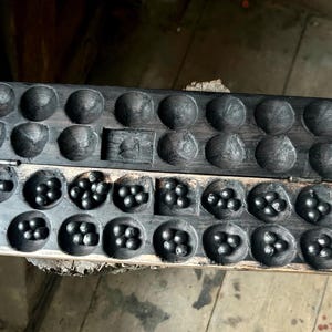 Vintage Mancala board game African- giraffe hand carved box Kalaha wood board game strategy game, wooden board game