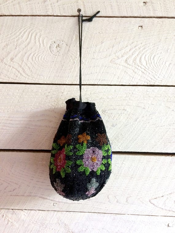 Antique Victorian Beaded Purse floral design draw… - image 5