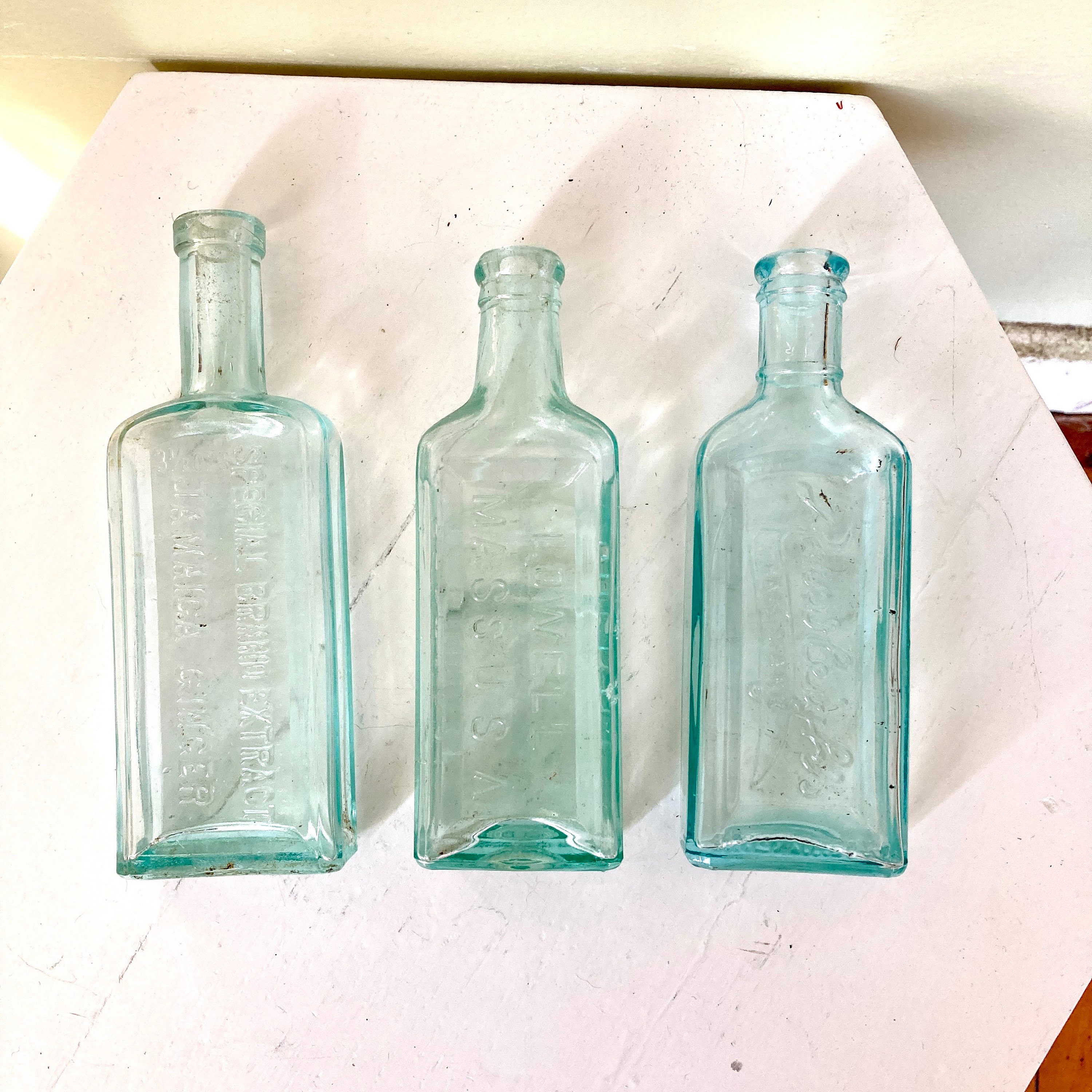 3 本の青緑色のアンティークガラス瓶 - 20 年代 - 小さな瓶、薬瓶