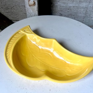 60s California Pottery USA- ceramic dish - leaf - trinket dish - yellow glaze - Calif USA scalloped design