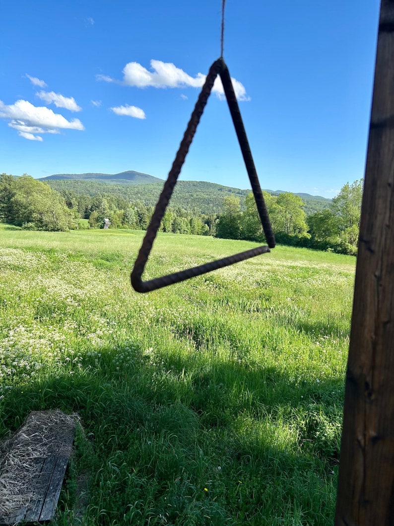 Rebar Dinner Triangle Bell Hand Forged Iron Loud Sound Large Distressed ...