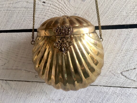 Brass clamshell evening bag - chain strap - purple