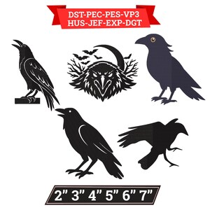 Könnte beinhalten: Eine Sammlung von schwarzen Raben- und Krähen-Stickmustern mit fünf verschiedenen Illustrationen, darunter ein zentraler Rabenkopf mit Mondsichel und Fledermäusen, mit dem Text DST-PEC-PES-VP3 HUS-JEF-EXP-DGT und 2" 3" 4" 5" 6" 7".