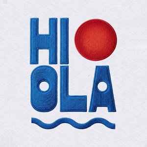 Hola Diseño de bordado, archivo para máquina Sol Rojo, aplique Ola de verano, puntada de saludo español, parche Vacaciones en el océano, patrón tipográfico moderno