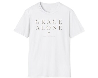 Camiseta con cruz "Grace Alone"