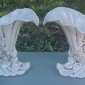Redwing Cornucopia Pottery vases no. 1098