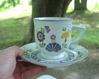 Georges Briard Ancestral Garden 4 Saucers And Teacup