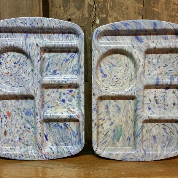 Prolon ware 2 cafeteria trays
