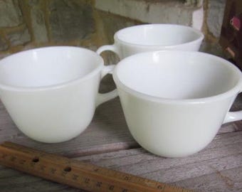 Pyrex tableware coffee cup mugs vintage