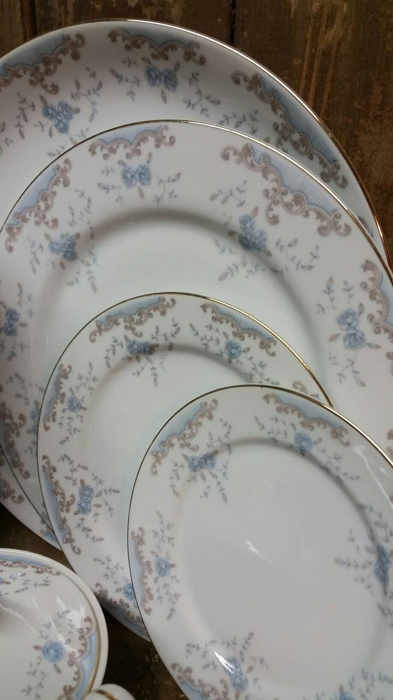 Imperial china Seville pattern 5303 by W Dalton image 1