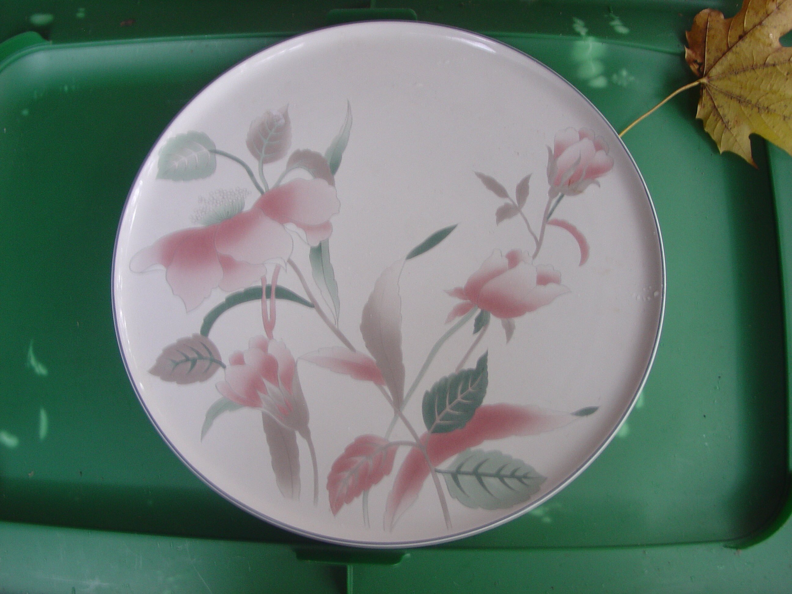 Mikasa 12  inch round server platter -charger