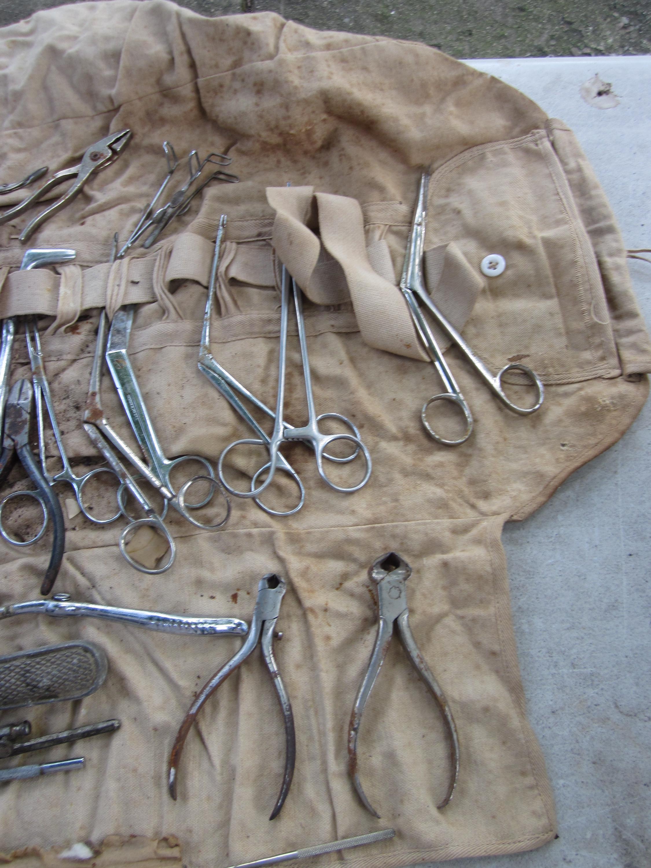Set Chirurgia Minore 18 Pezzi, Strumenti In Acciaio Inossidabile - Per Studio Medico O Formazione
