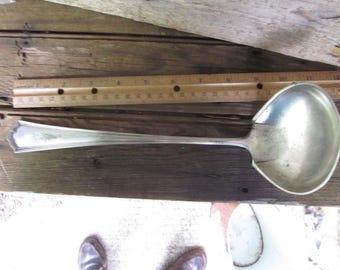 Cucharón grande de plata de R Wallace n Son
