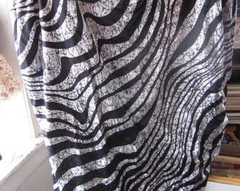 Maiô feminino tamanho GG com estampa de zebra