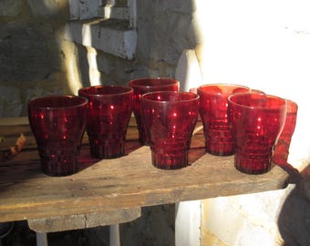 Conjunto de 6 copos de uísque escocês vermelho rubi, estilo moderno de meados do século (MCM).