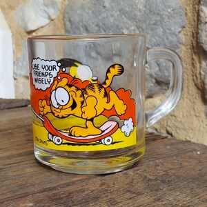 McDonalds Garfield drink mug glasses 1980s Jim Davis Use your Friends