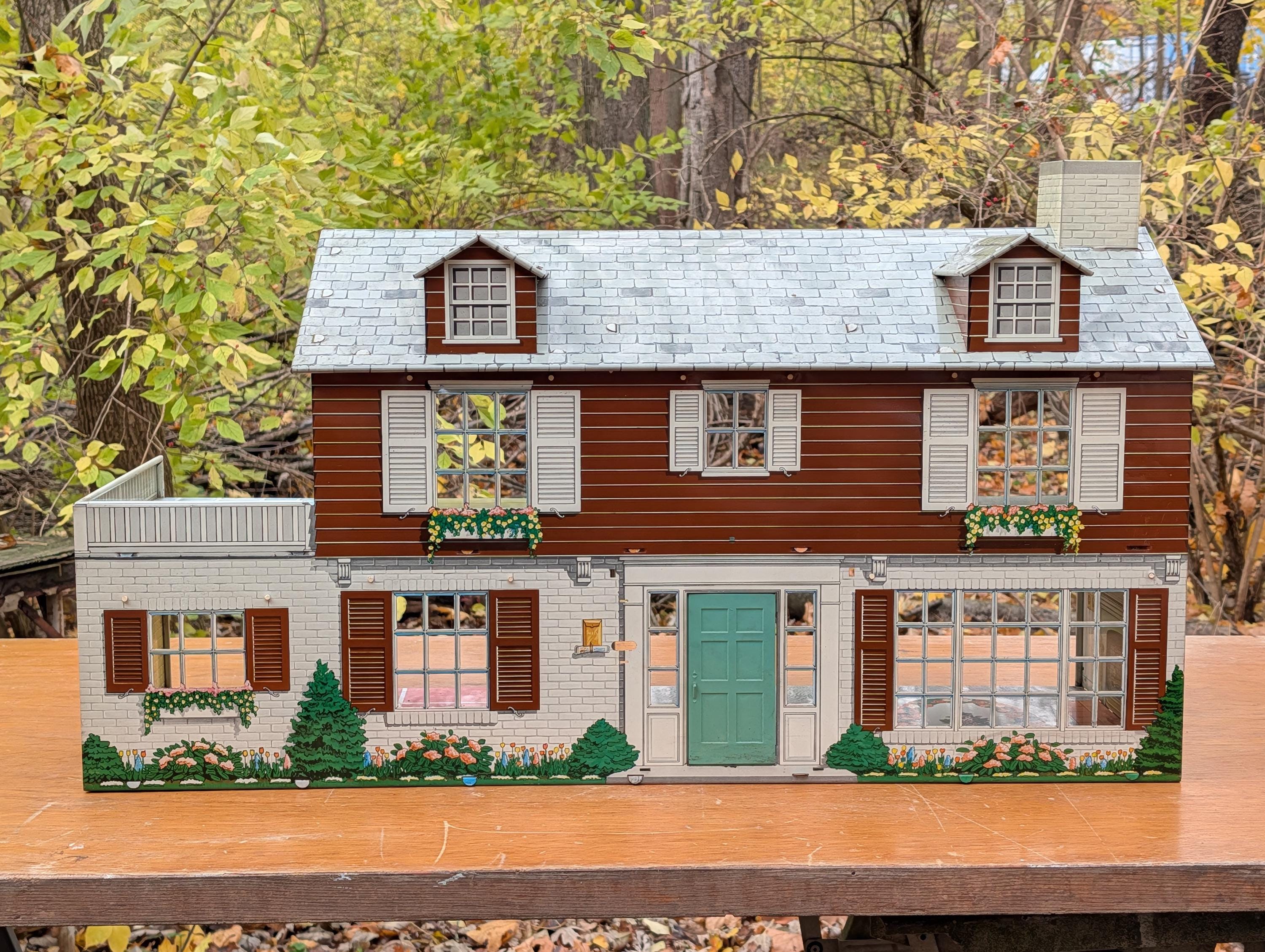 イマン　マリカ　ドールハウス Marxie Mansion Tin Litho Dollhouse With Vallances by Louis Marx