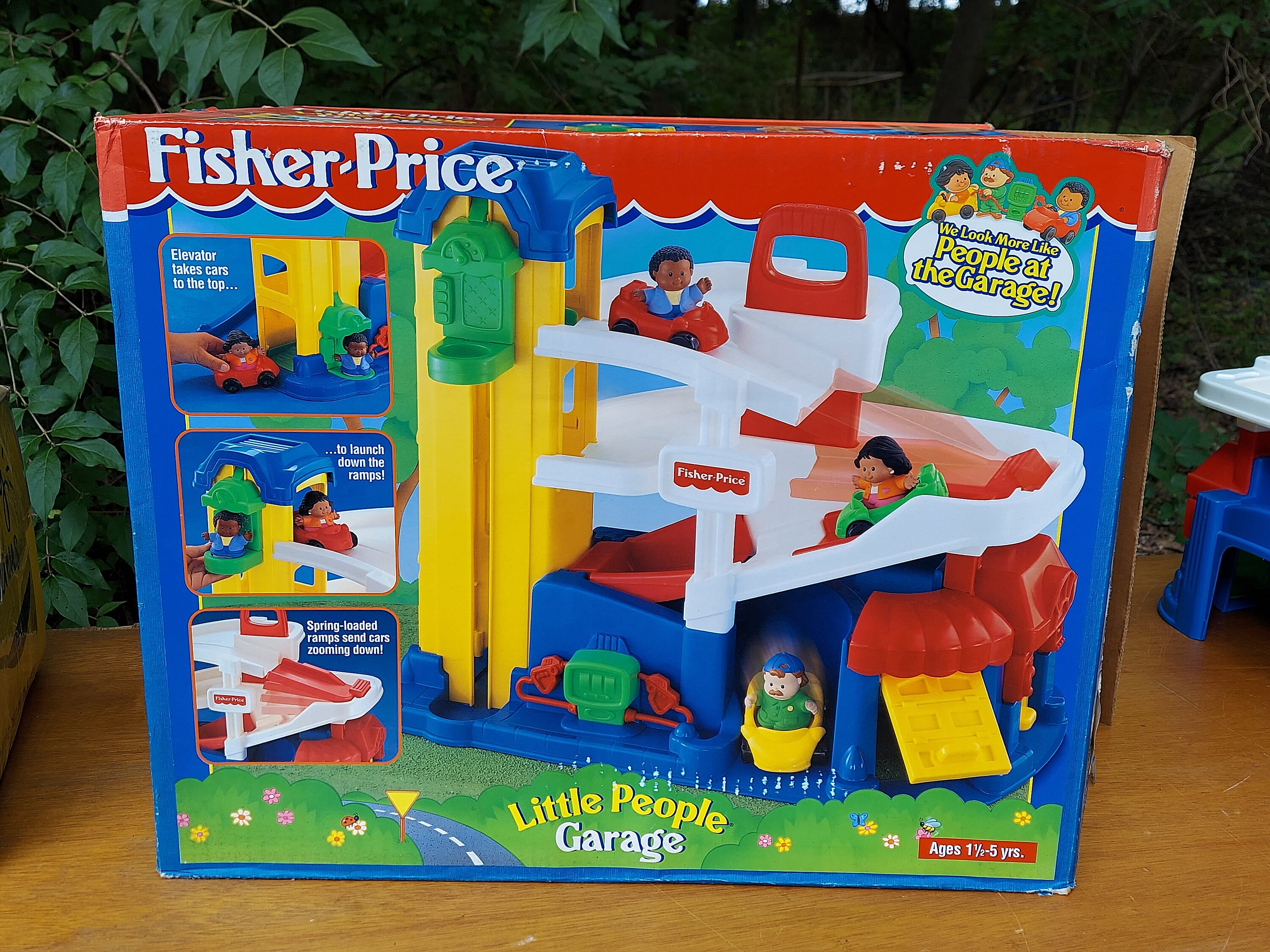 Little people car garage sales