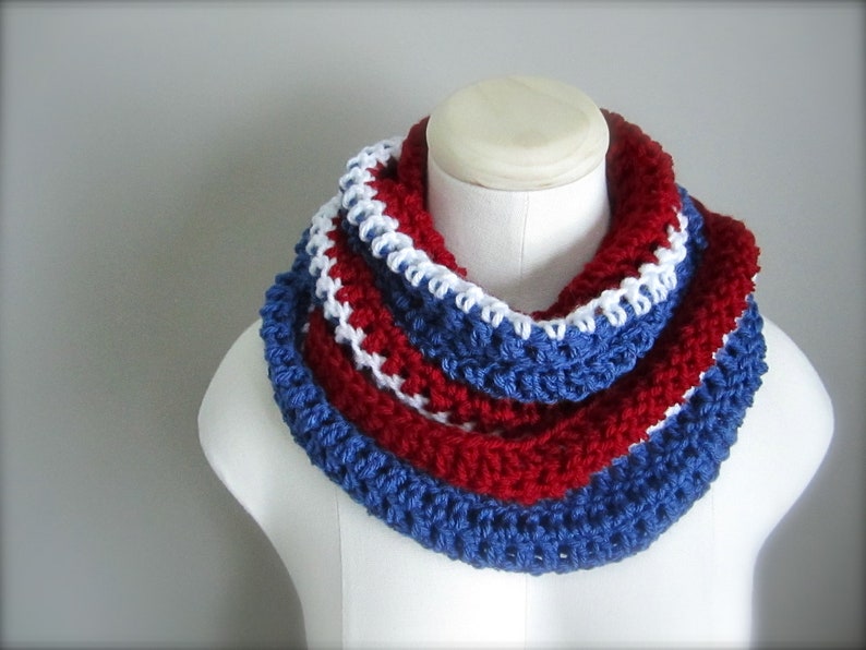 Crochet Red, White, and Blue, NHL, New York Rangers Hockey, Football, Soccer, Olympic Sports Team Colors Infinity Scarf, Men's Scarf, Un image 1
