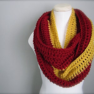 Crochet Red and Gold NHL, Hockey, Football, Soccer, Calgary Flames Sports Team Colors Infinity Scarf, Men's Scarf, Unisex Scarf