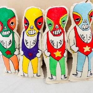 LUCHADOR DOLL Mexican Embroidered Doll Luchador Mexicano Knitted Toy Collectible Dolls Miniature Embroidery Lucha Libre Muñeco Wrestling