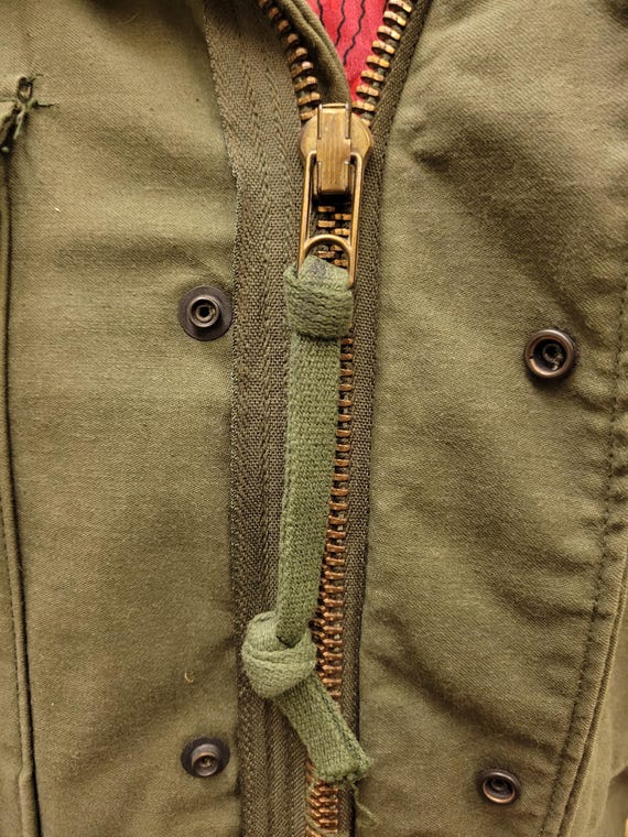 1972-dated M65 combat jacket, size small long - image 3