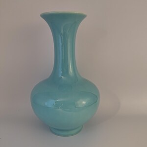Vintage 1934-38 Gladding McBean & Co Blue White Pottery Vase GMCB Oval Mark 9.5" Early Franciscan