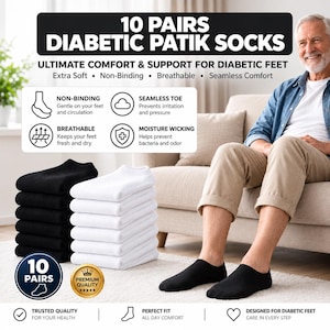 Puede incluir: Un conjunto de 10 pares de calcetines para diabéticos en blanco y negro. El texto dice 10 PAIRS DIABETIC PATIK SOCKS, ULTIMATE COMFORT & SUPPORT FOR DIABETIC FEET, Extra Soft, Non-Binding, Breathable, Seamless Comfort, e incluye iconos.